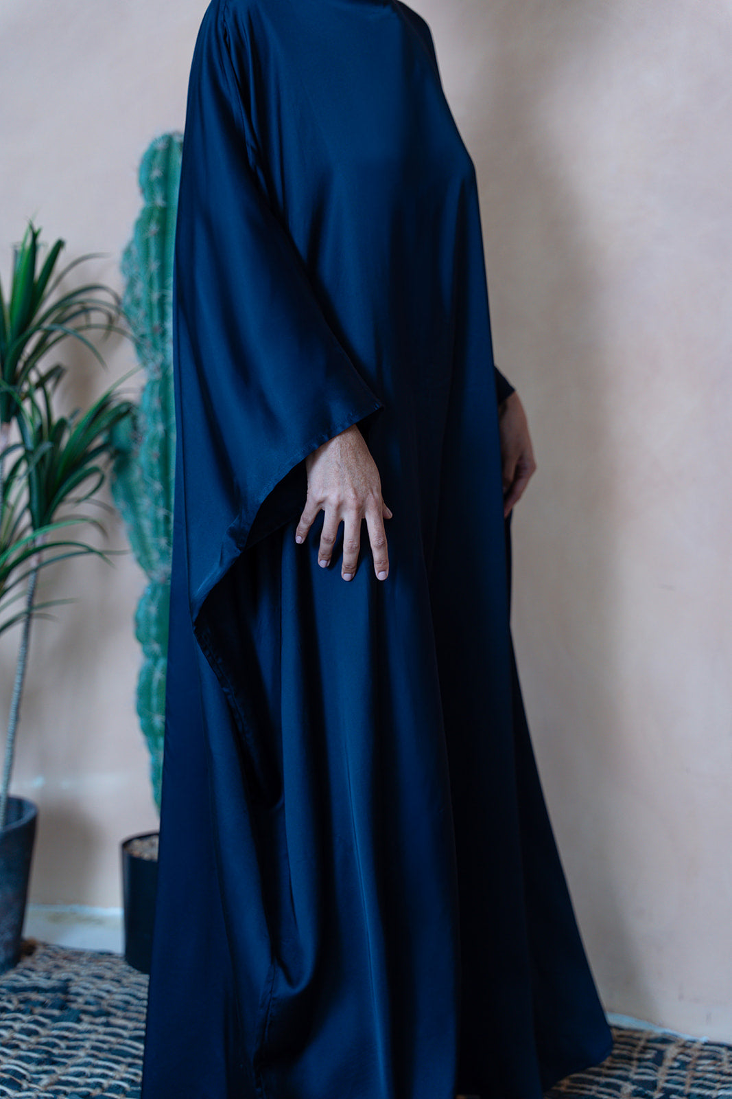 
                  
                    LAYALI NAVY
                  
                